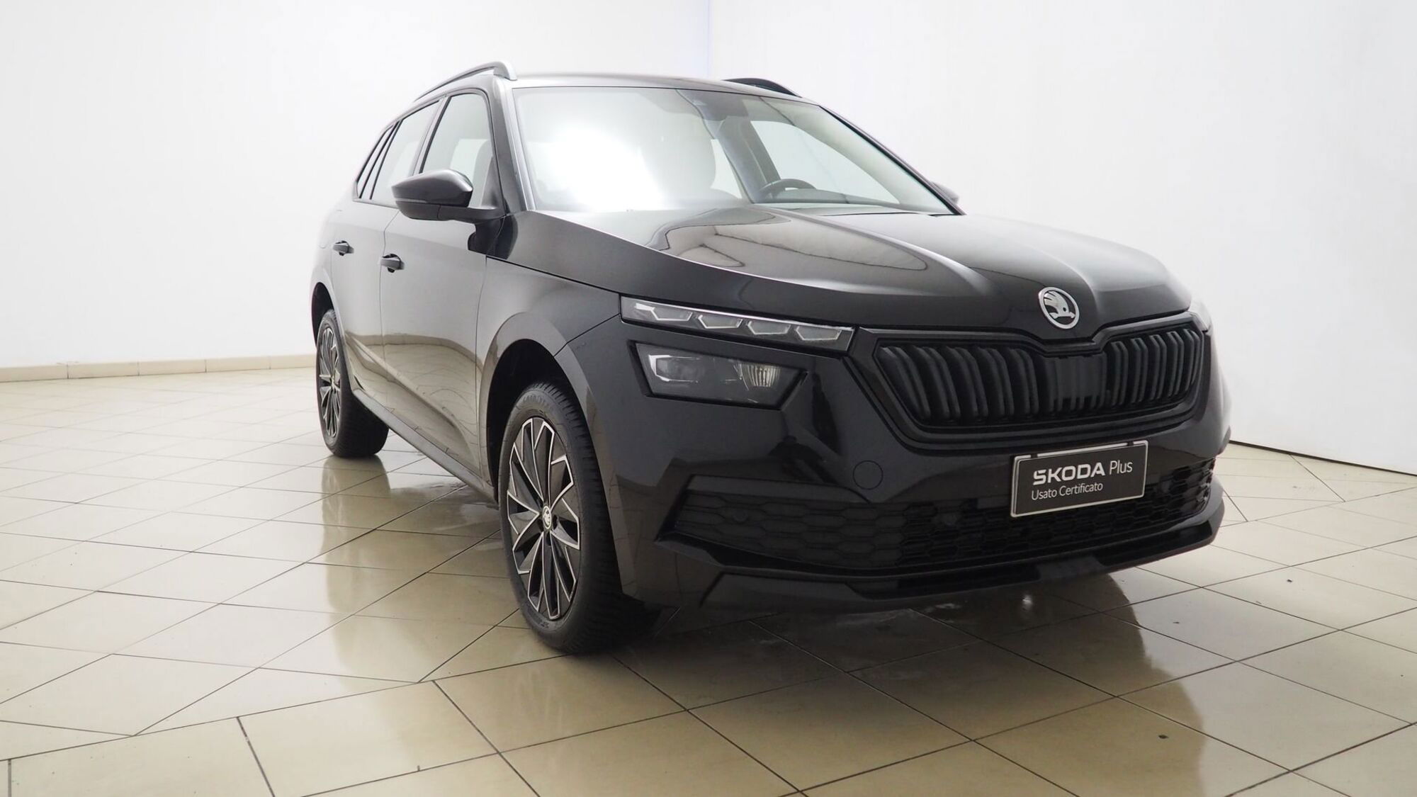 Skoda Kamiq 1.0 tsi Black Dots 95cv del 2023 usata a Torino