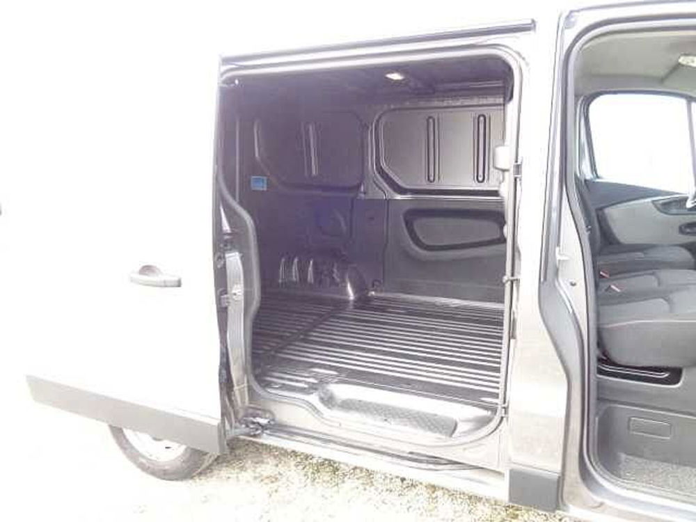 Renault Trafic Furgone usata a Treviso (19)