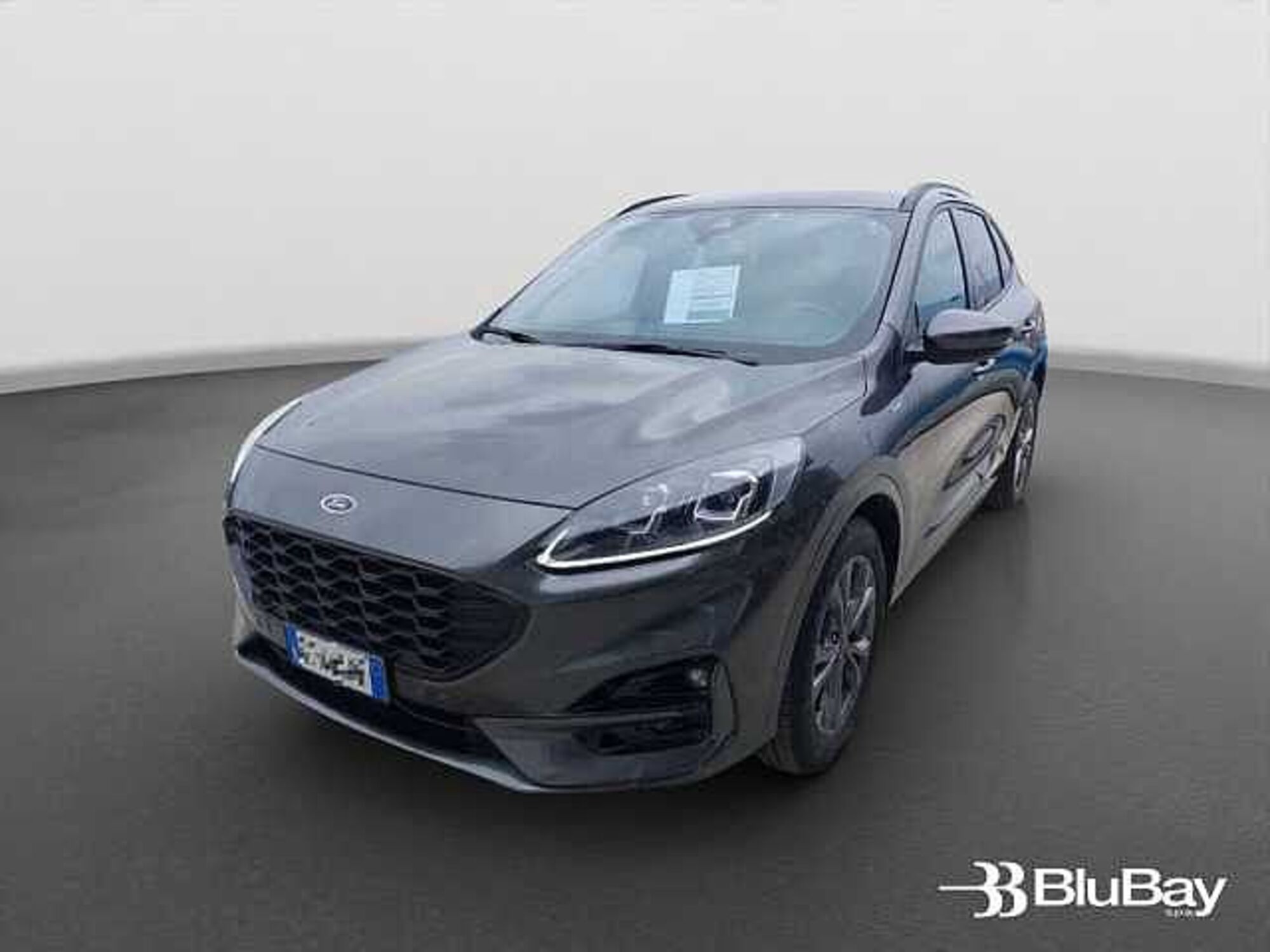 Ford Kuga 1.5 EcoBoost 150 CV 2WD ST-Line  del 2023 usata a Livorno