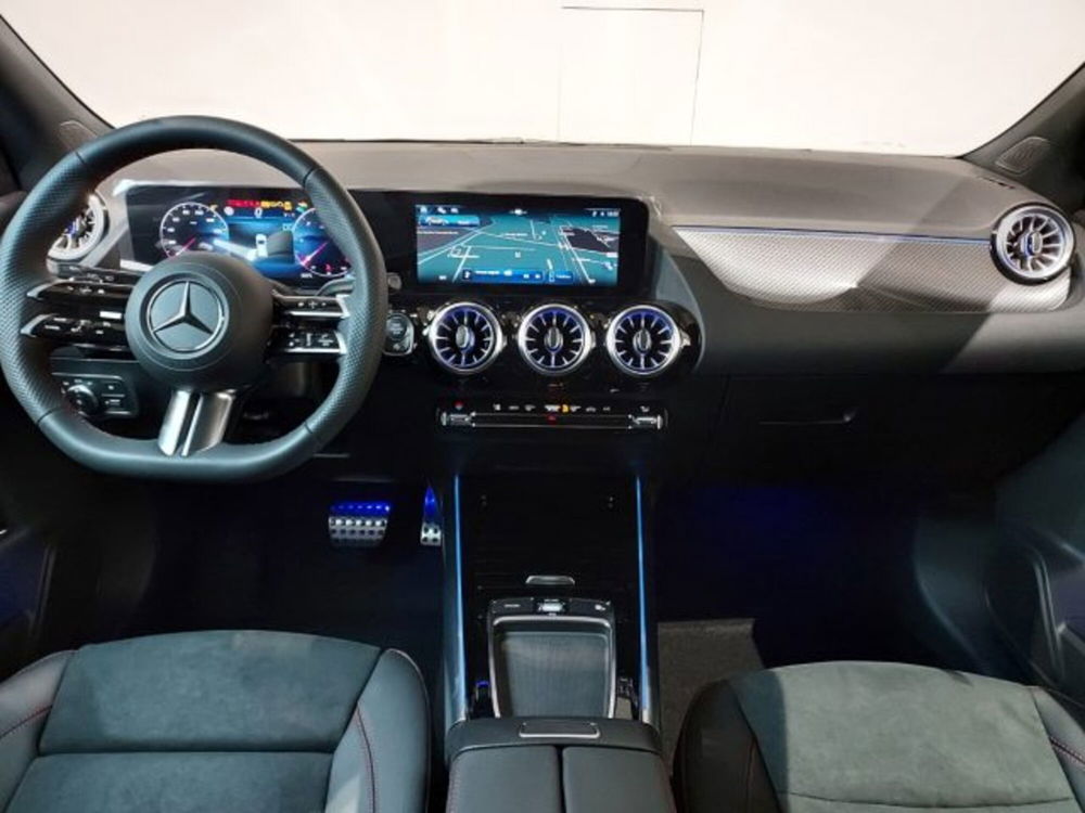 Mercedes-Benz GLA SUV nuova a Bologna (14)