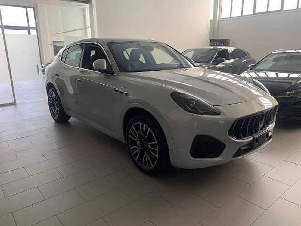 Maserati Grecale Grecale 2.0 mhev GT 300cv auto del 2022 usata a Pozzuoli (4)