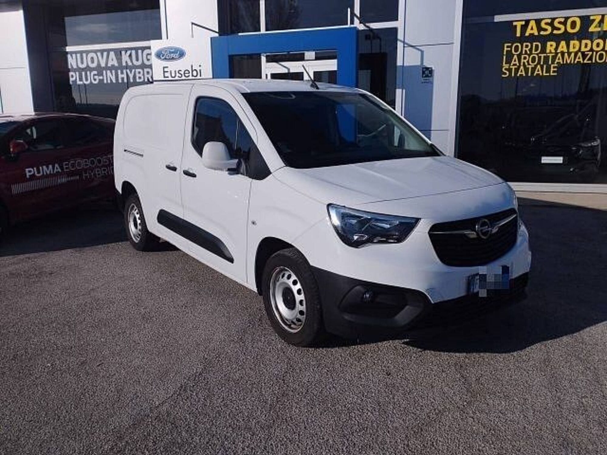 Opel Combo Furgone Cargo XL 1.6 Diesel 100CV S&amp;S PL 950kg del 2019 usata a Fano