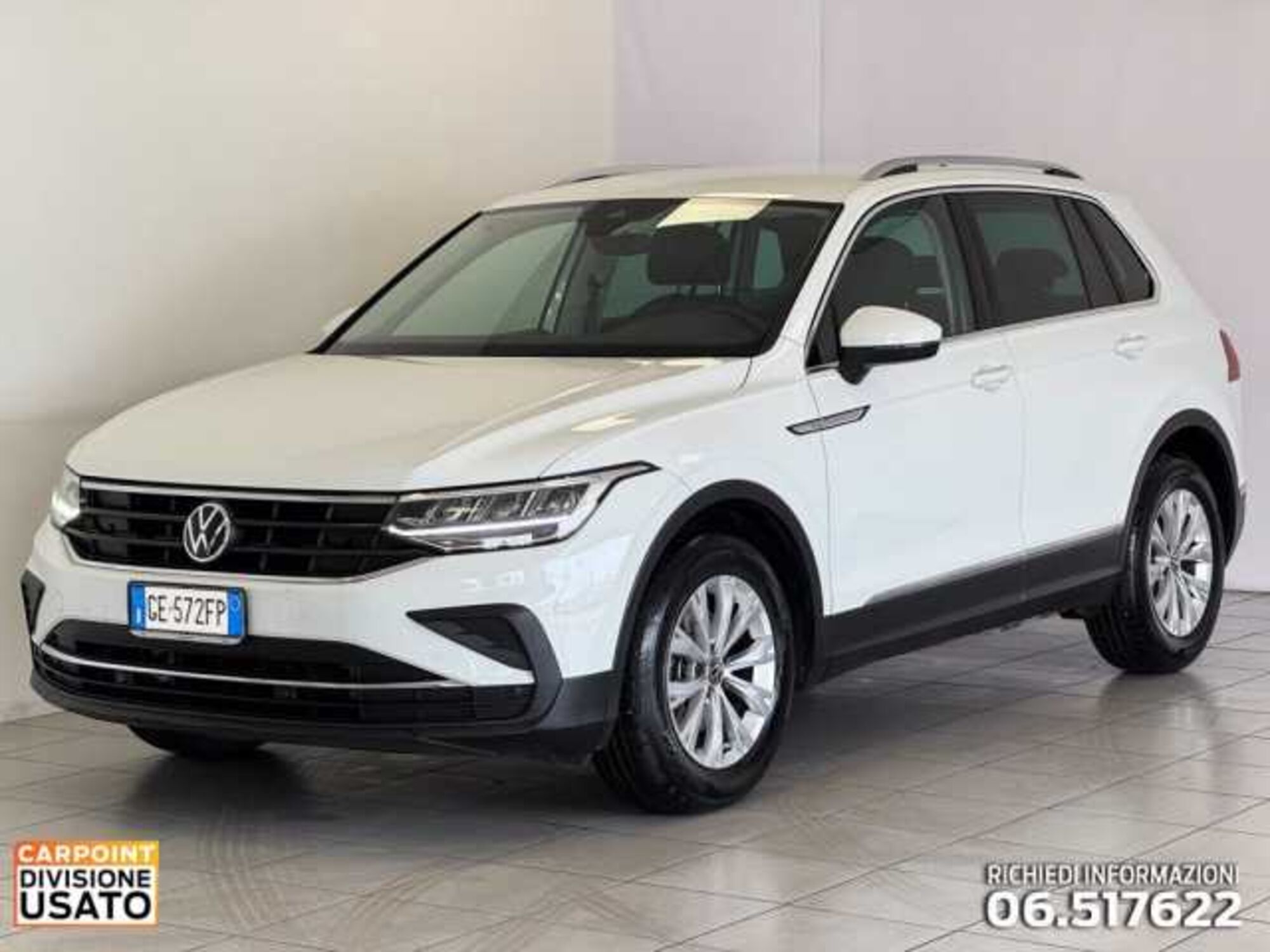 Volkswagen Tiguan 2.0 TDI SCR Life del 2021 usata a Roma