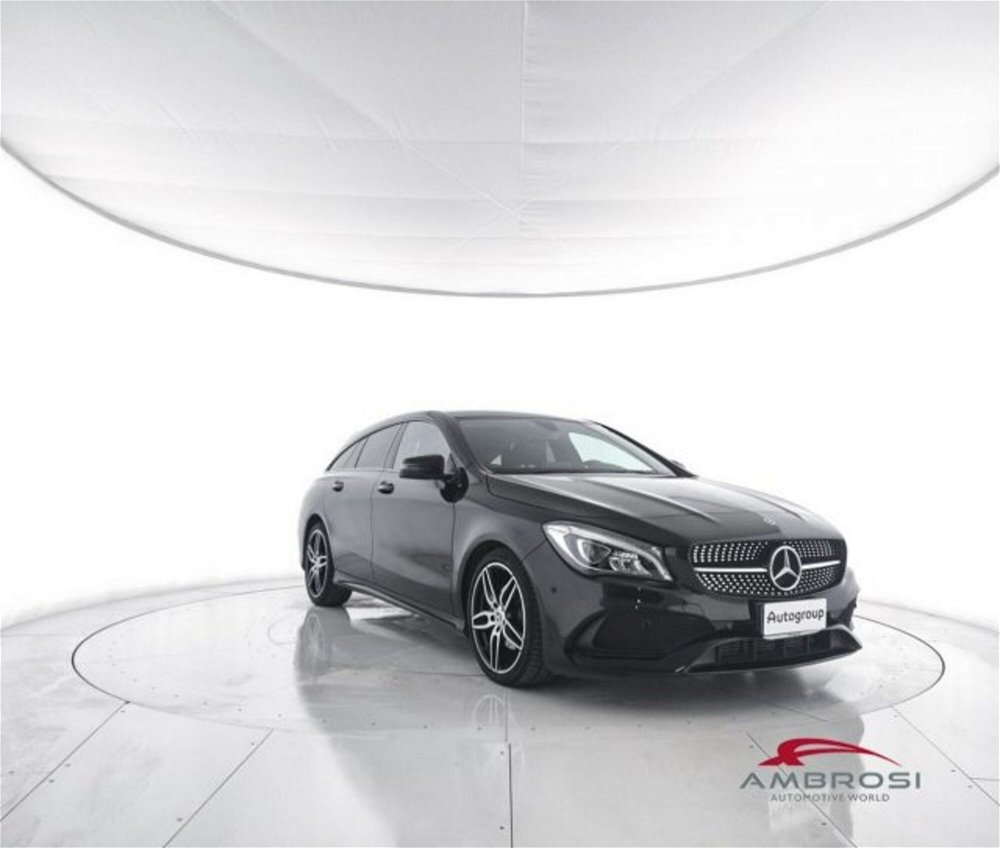 Mercedes-Benz CLA Shooting Brake 200 d Automatic Premium  del 2019 usata a Corciano (2)