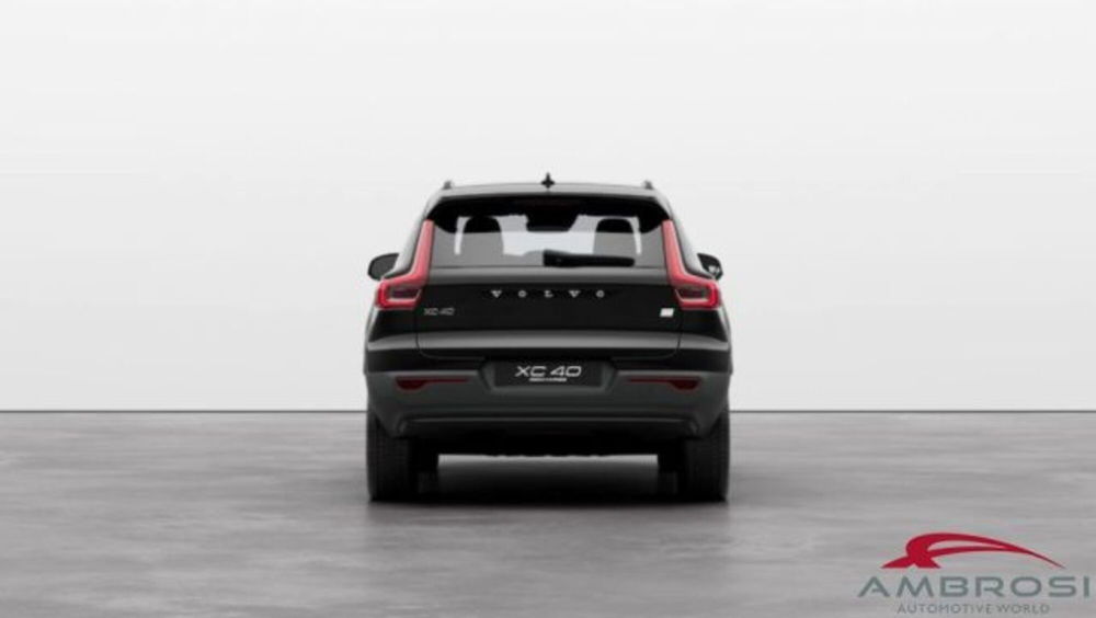 Volvo XC40 nuova a Perugia (4)