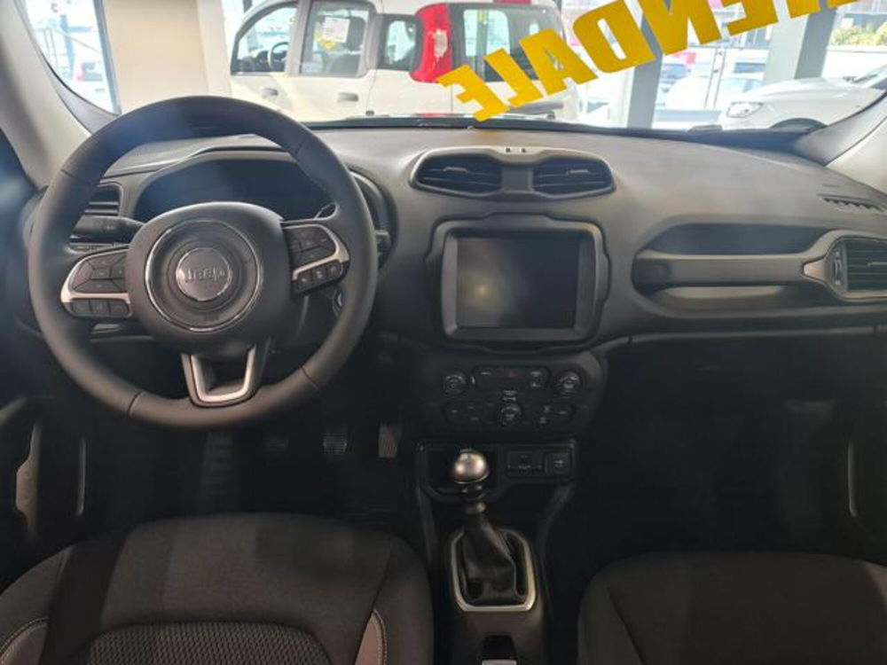 Jeep Renegade nuova a Torino (11)