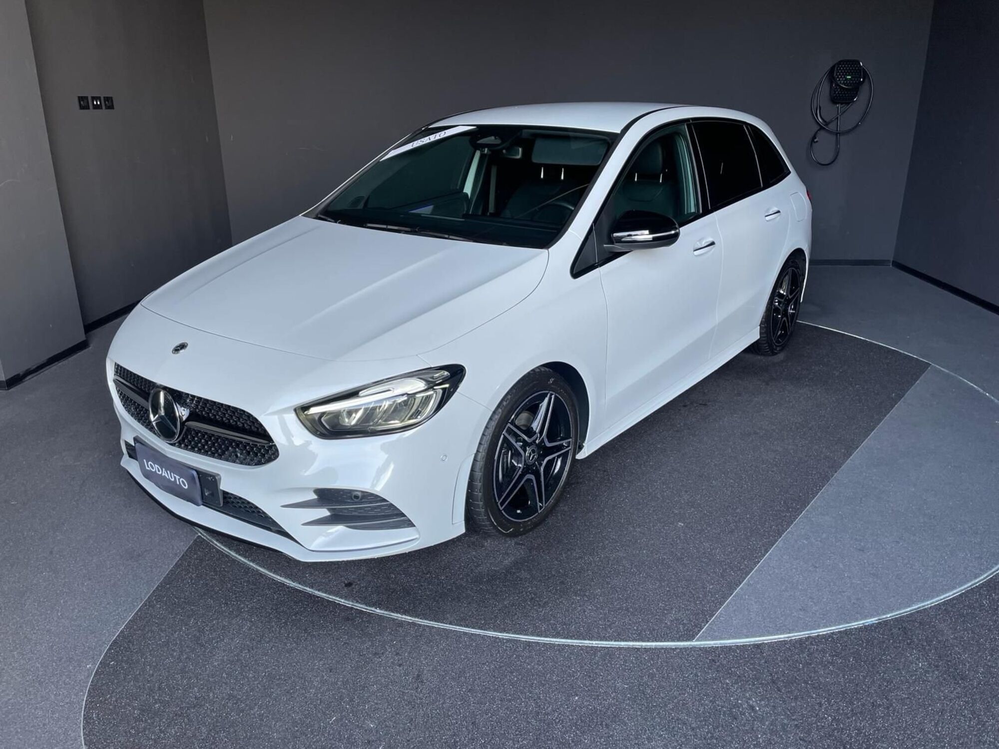 Mercedes-Benz Classe B 180 d AMG Line Premium Plus auto del 2023 usata a Bergamo