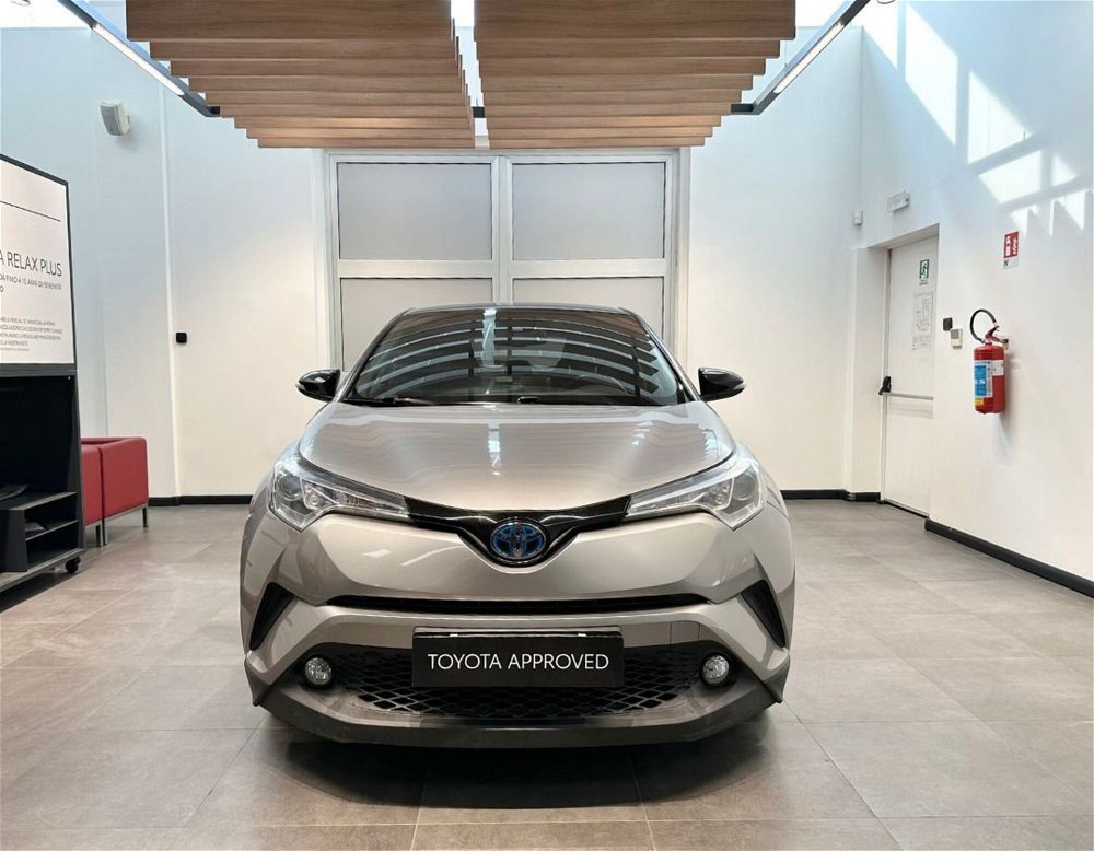 Toyota Toyota C-HR 1.8 Hybrid E-CVT Trend  del 2019 usata a Ferrara (4)