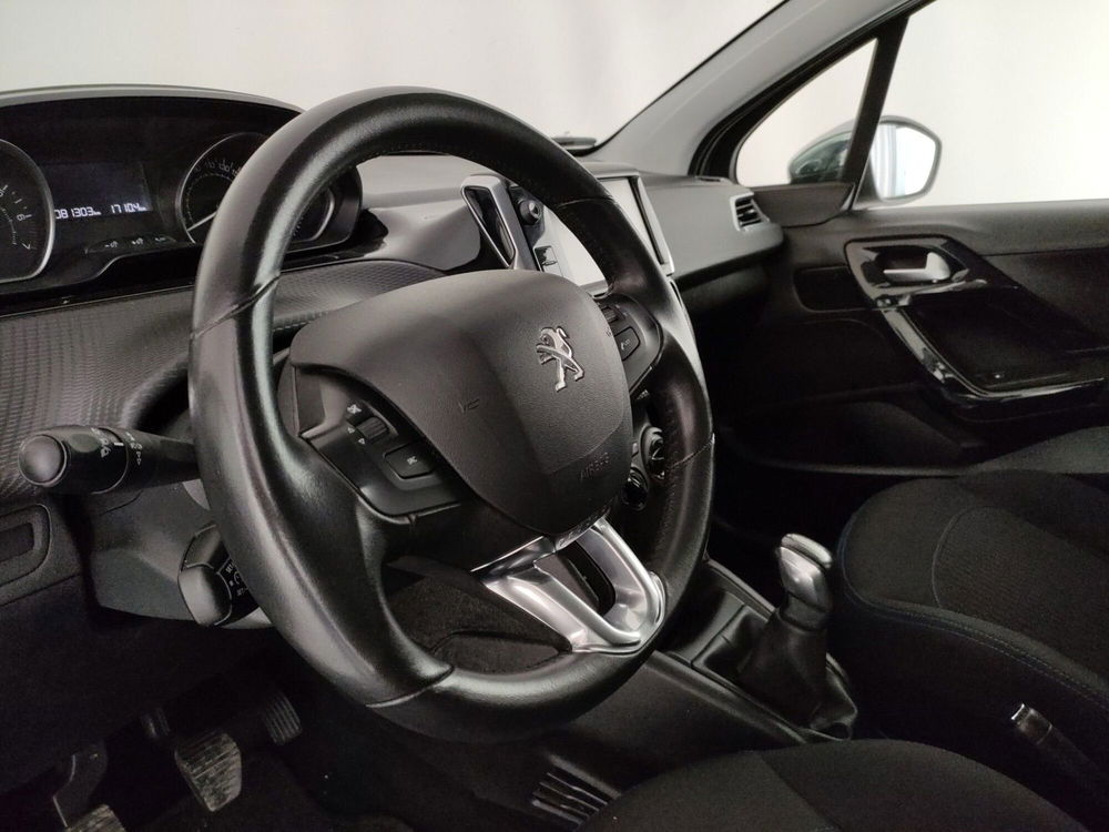 Peugeot 208 usata a Roma (11)