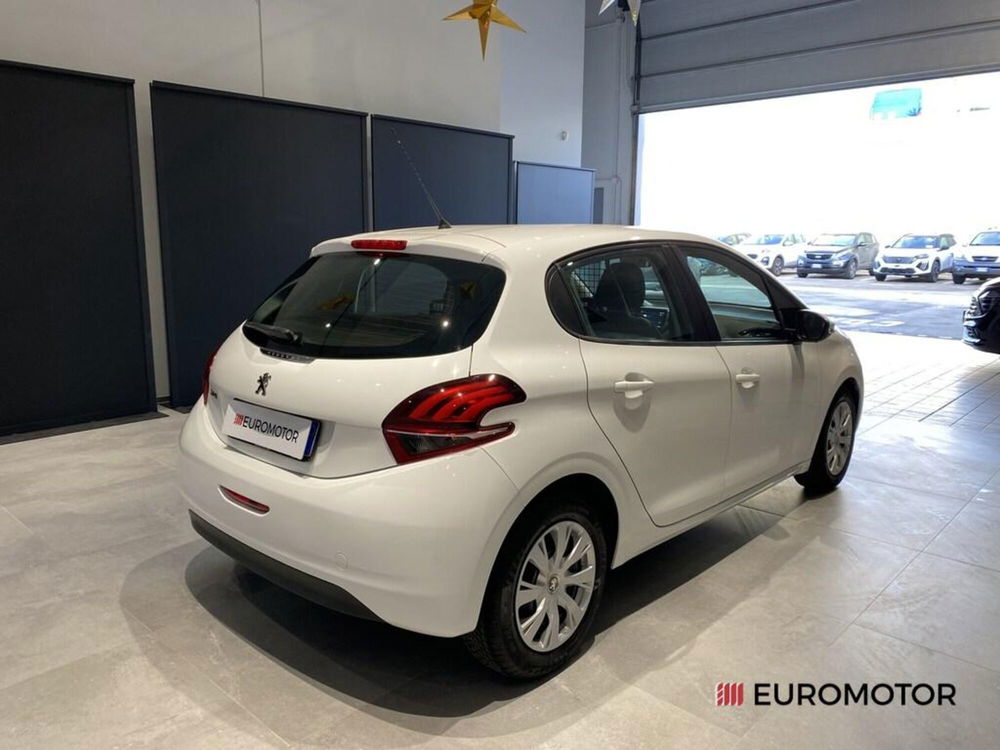 Peugeot 208 usata a Bari (6)