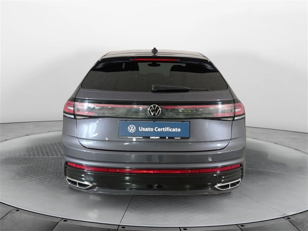 Volkswagen Taigo 1.0 TSI 110 CV DSG R-Line del 2022 usata a Carnago (5)