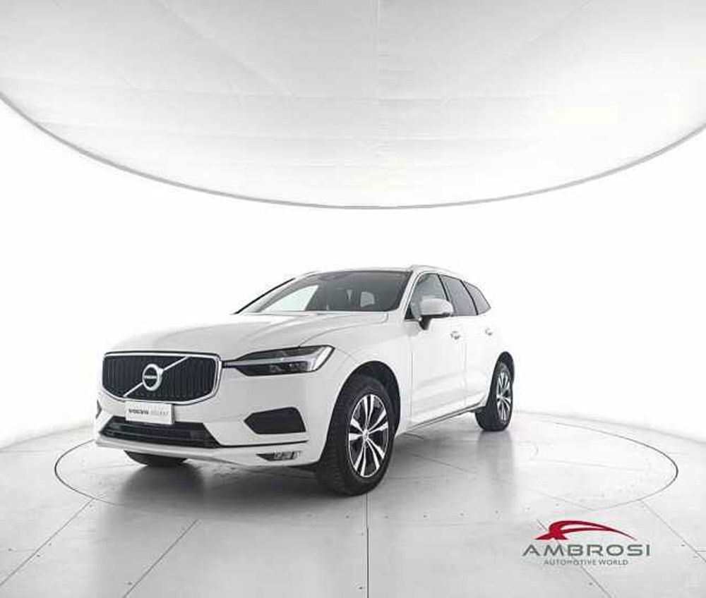 Volvo XC60 B4 Geartronic Momentum Pro  del 2021 usata a Corciano