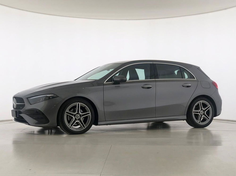 Mercedes-Benz Classe A 180 d Automatic Premium AMG Line del 2023 usata a Bastia Umbra (4)