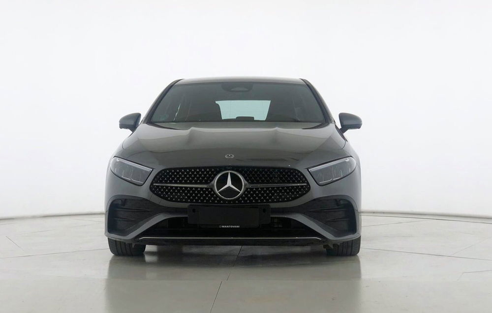 Mercedes-Benz Classe A 180 d Automatic Premium AMG Line del 2023 usata a Bastia Umbra (2)