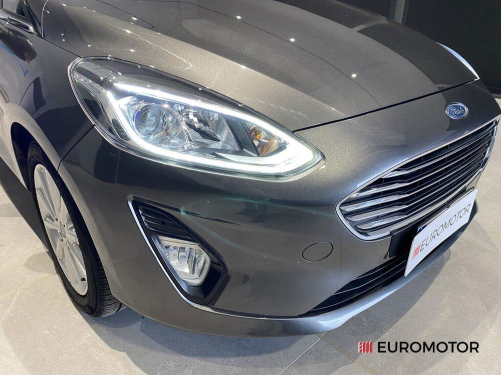 Ford Fiesta 1.5 TDCi 120 CV 5 porte Titanium  del 2018 usata a Modugno (4)