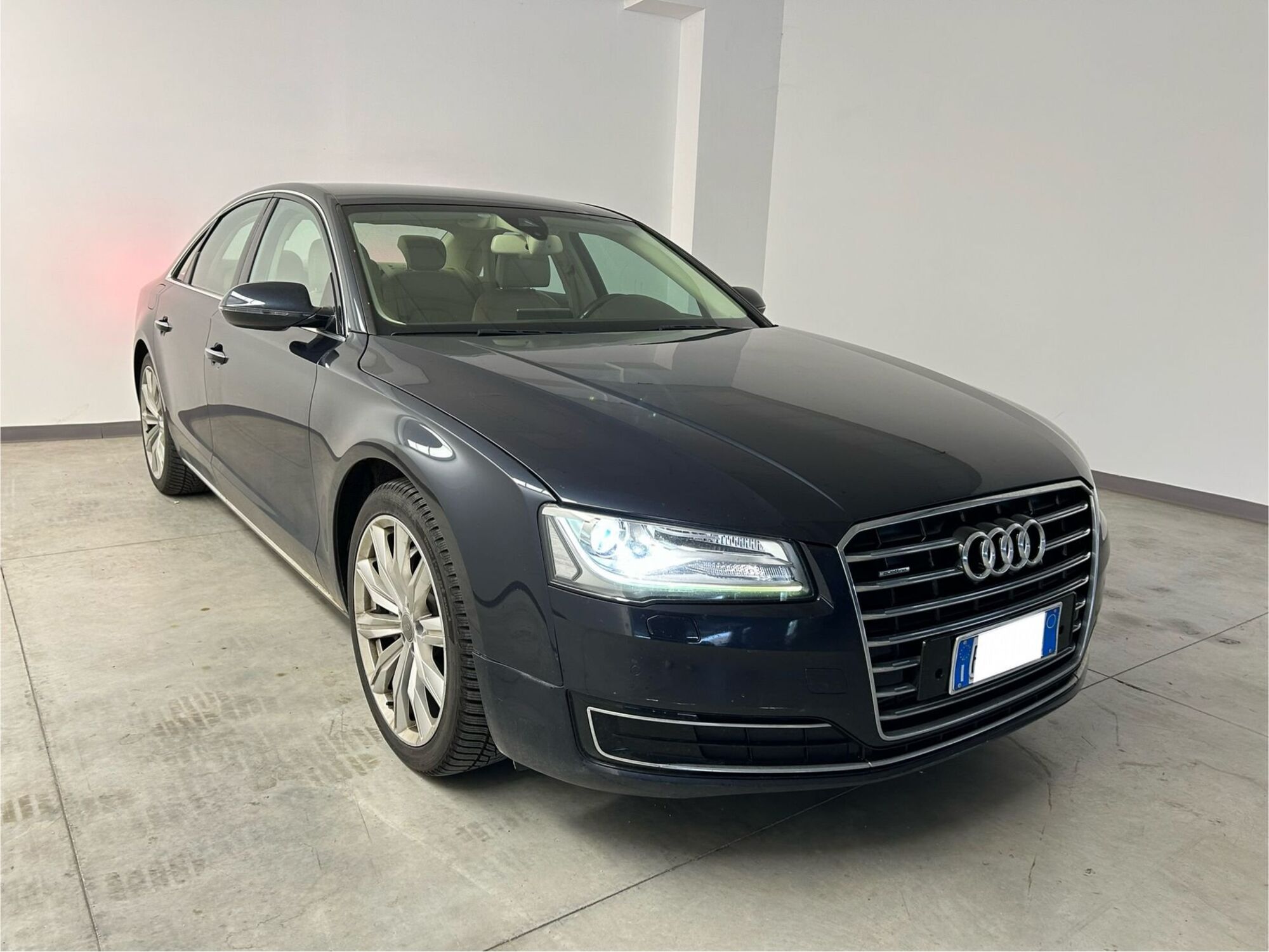 Audi A8 3.0 TDI 262 CV quattro tiptronic del 2017 usata a Pratola Serra