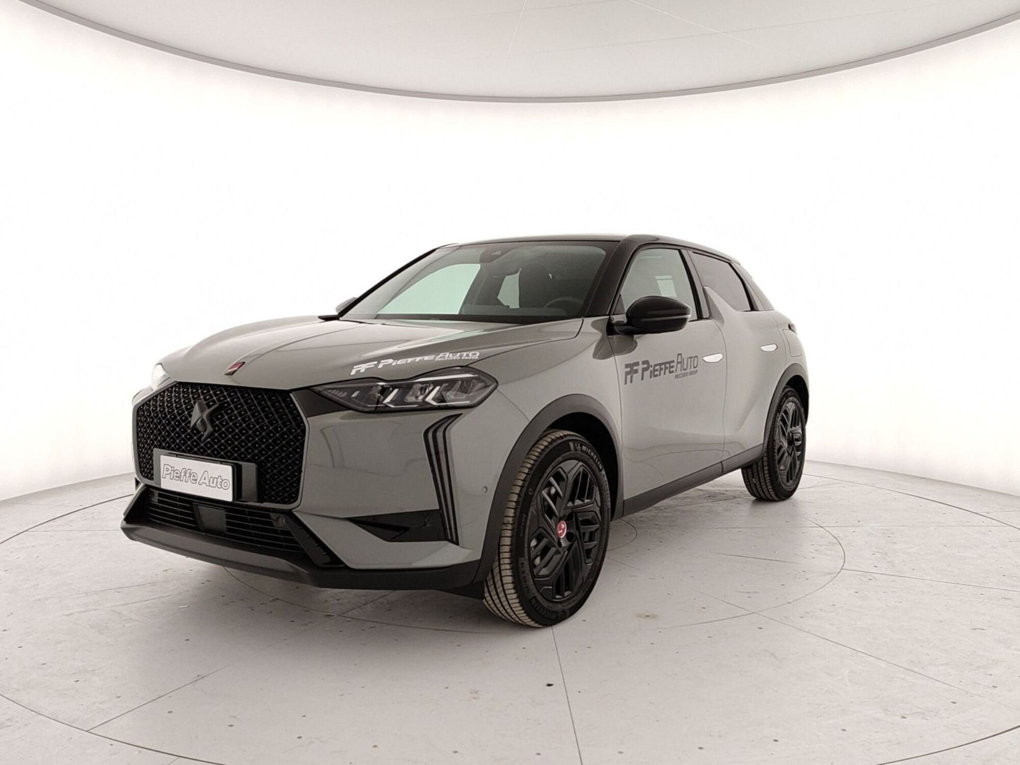 Ds DS 3 DS3 50kWh e-tense Bastille Business obc 7kW auto nuova a Grottammare