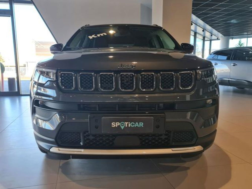 Jeep Compass nuova a Torino (2)