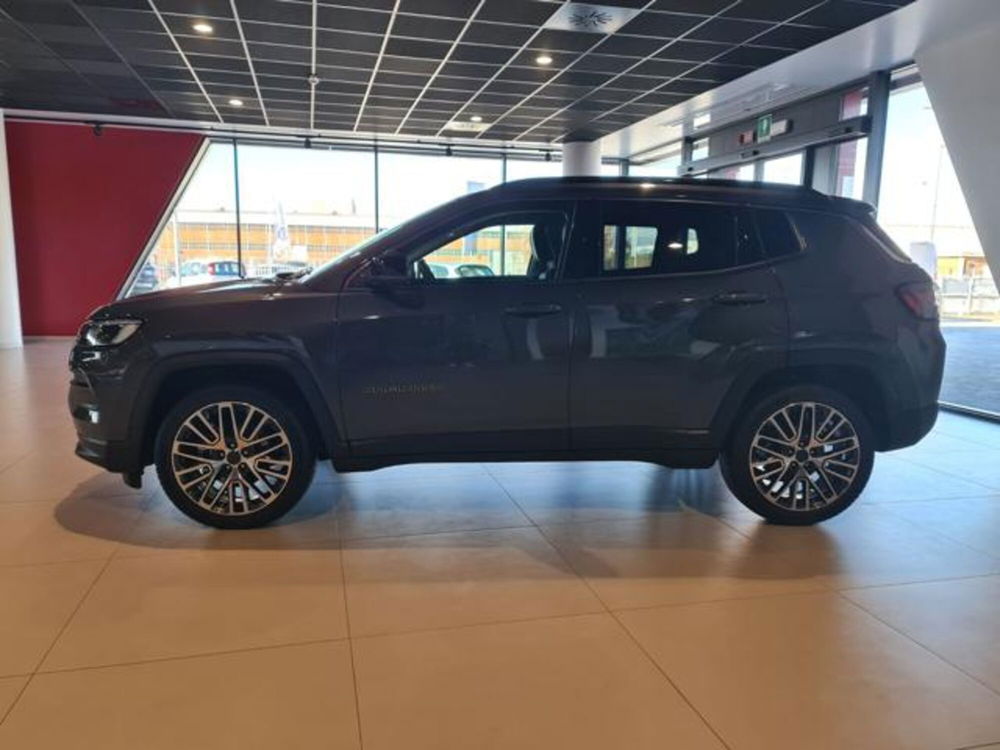 Jeep Compass nuova a Torino (4)