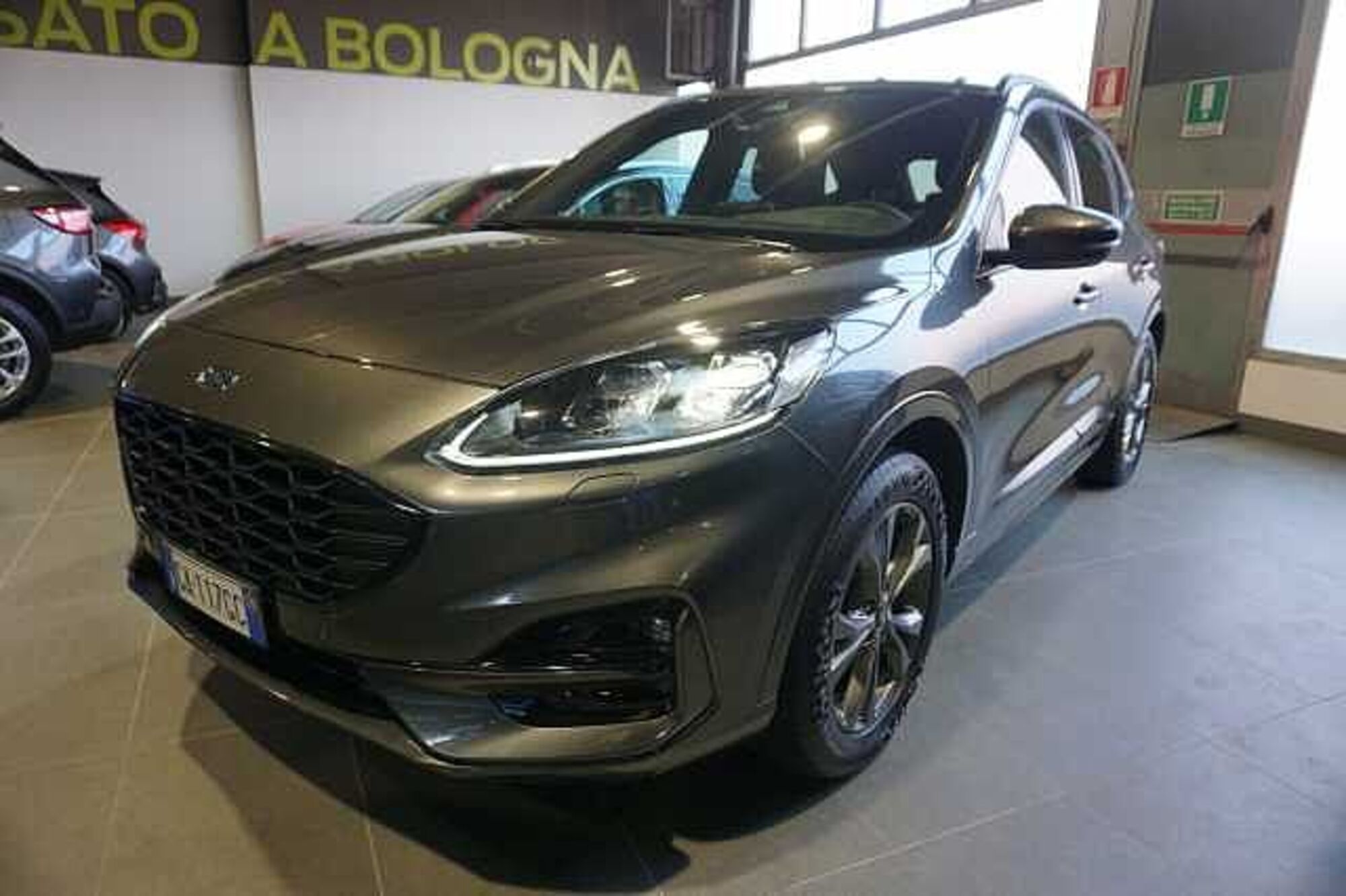 Ford Kuga 1.5 EcoBoost 150 CV 2WD ST-Line X  del 2020 usata a Bologna