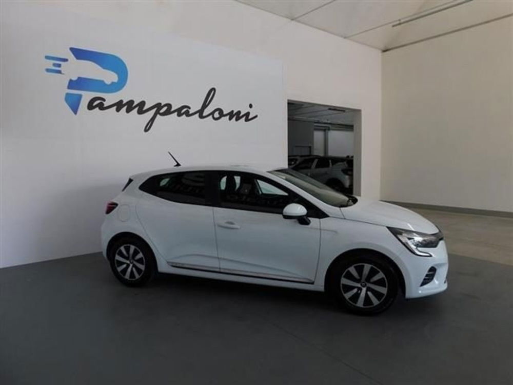 Renault Clio TCe 90 CV 5 porte Intens  del 2021 usata a Siena (3)