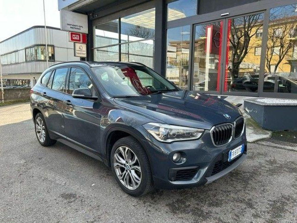 BMW X1 sDrive18d Business  del 2018 usata a Casalgrande (3)