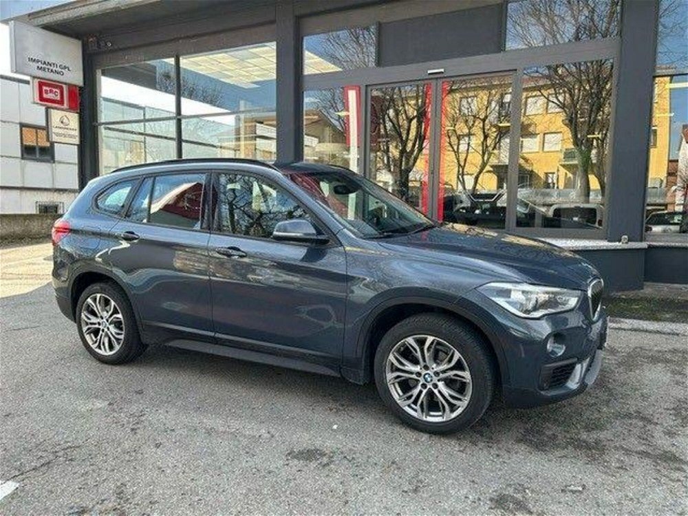 BMW X1 sDrive18d Business  del 2018 usata a Casalgrande (4)