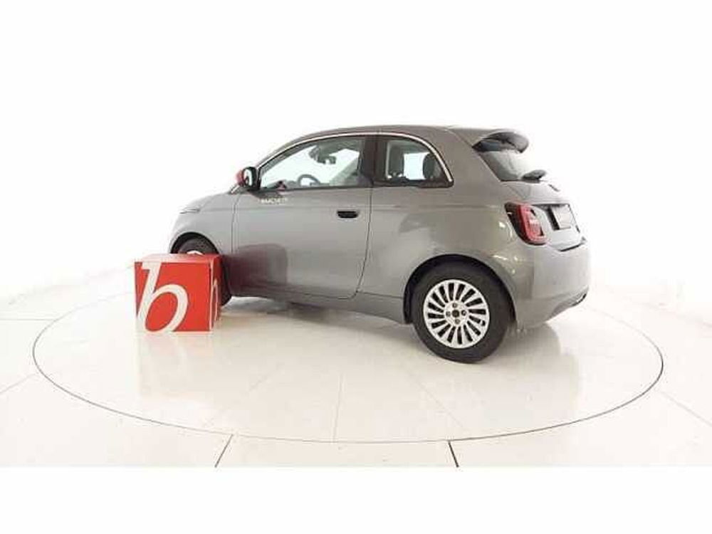 Fiat 500e nuova a Bolzano (12)