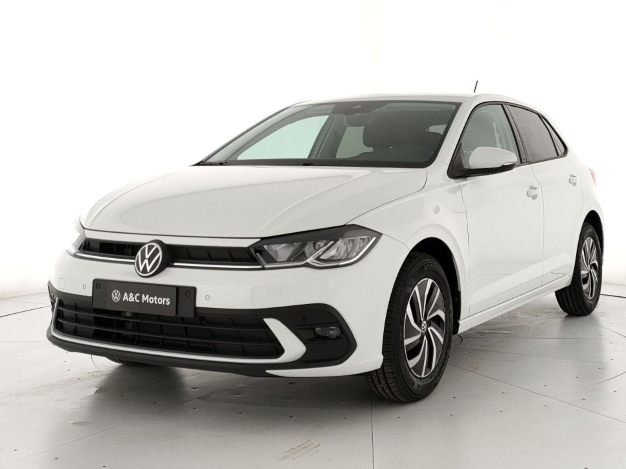 Volkswagen Polo 1.0 tsi Life 95cv nuova a Torre Annunziata