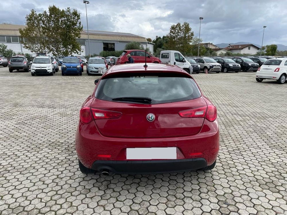 Alfa Romeo Giulietta usata a Lucca (6)