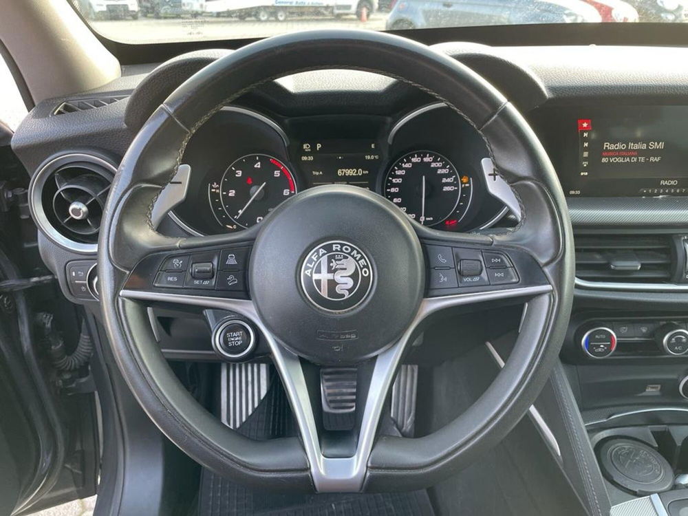 Alfa Romeo Stelvio usata a Lucca (9)