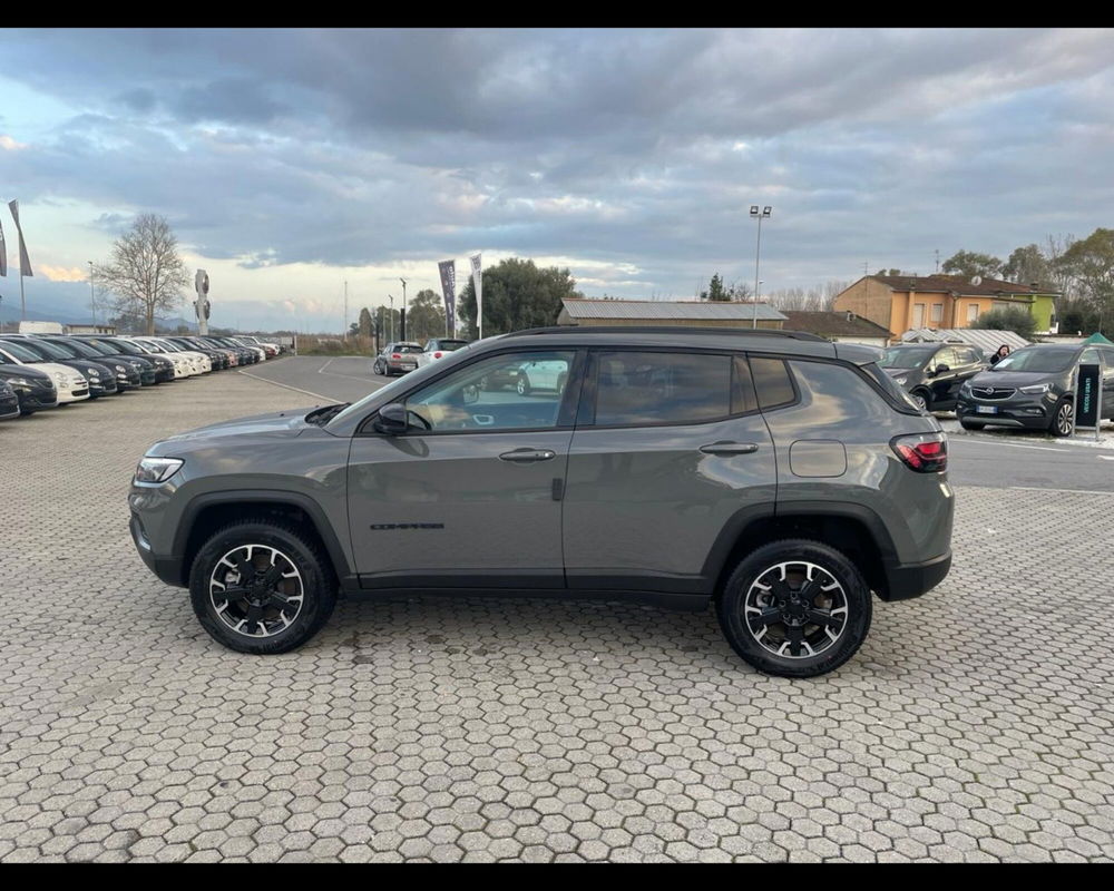 Jeep Compass nuova a Lucca (6)