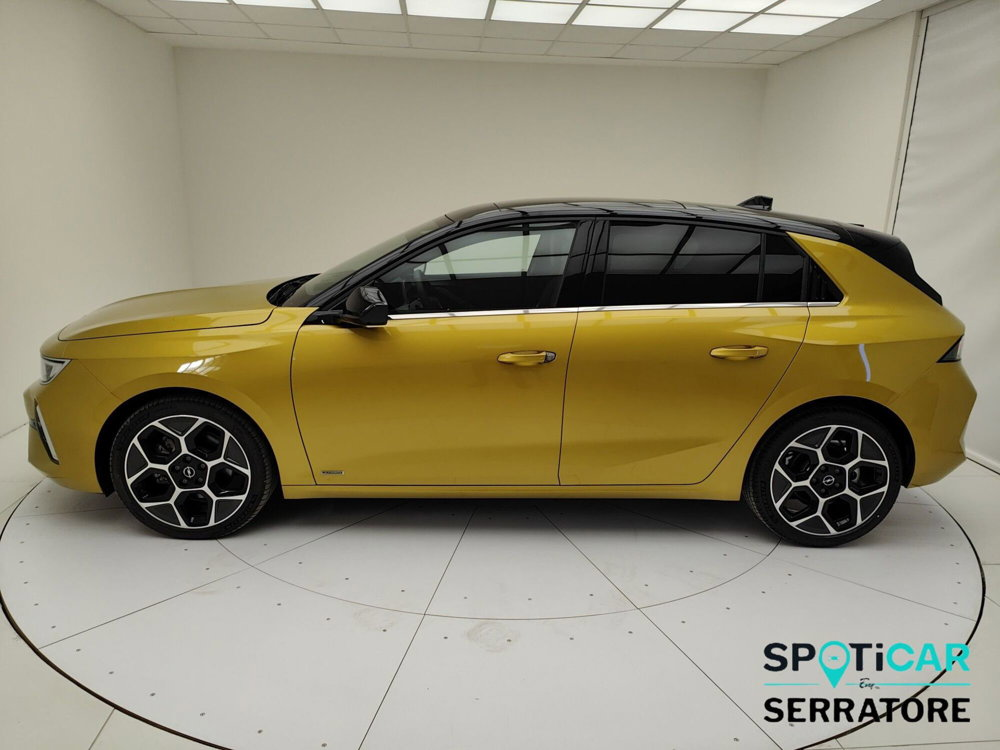 Opel Astra (2021-->>) nuova a Erba (4)