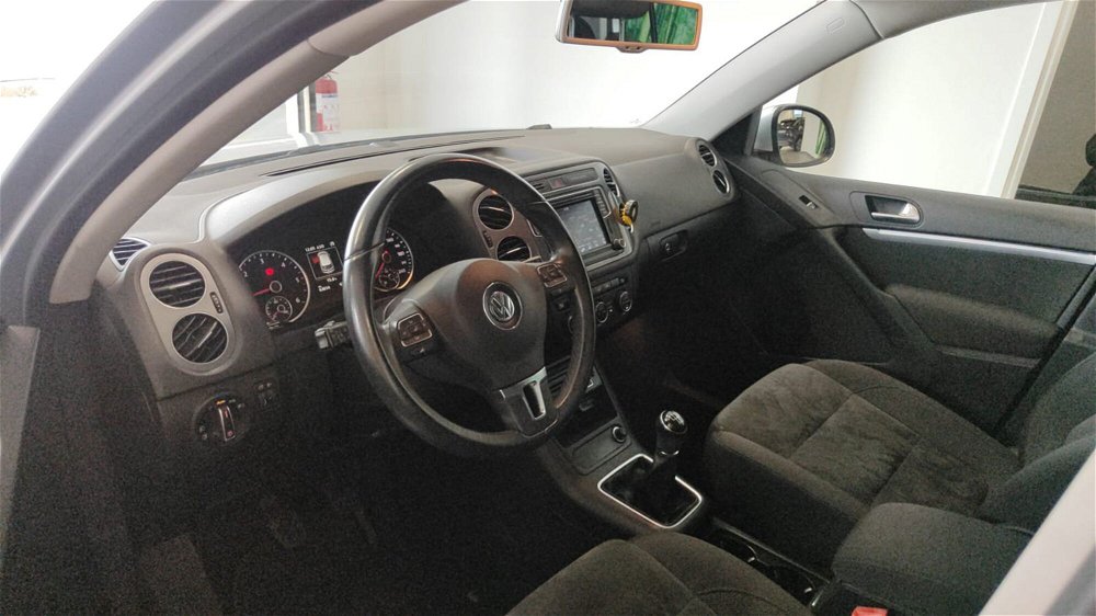Volkswagen Tiguan 2.0 TDI 110 CV Sport & Style BlueMotion Technology  del 2015 usata a Empoli (5)