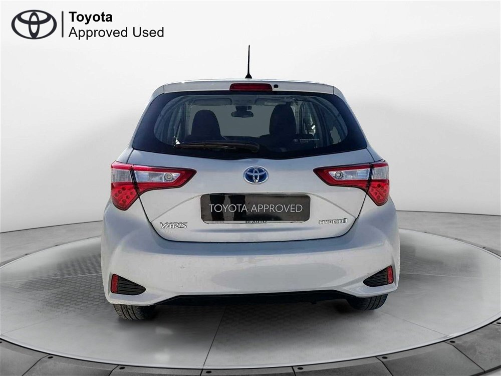 Toyota Yaris 1.5 Hybrid 5 porte Active  del 2018 usata a Pisa (5)