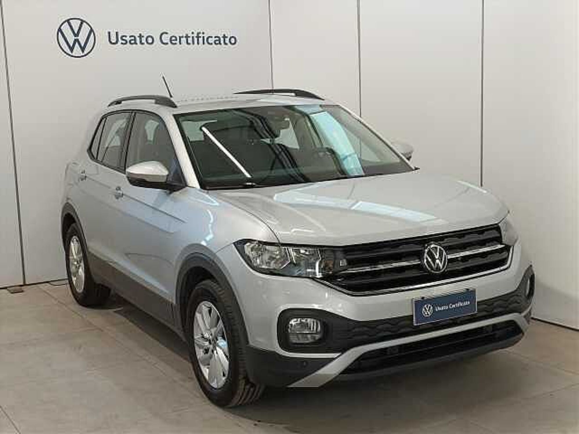 Volkswagen T-Cross 1.0 tsi Edition 95cv del 2022 usata a Brivio