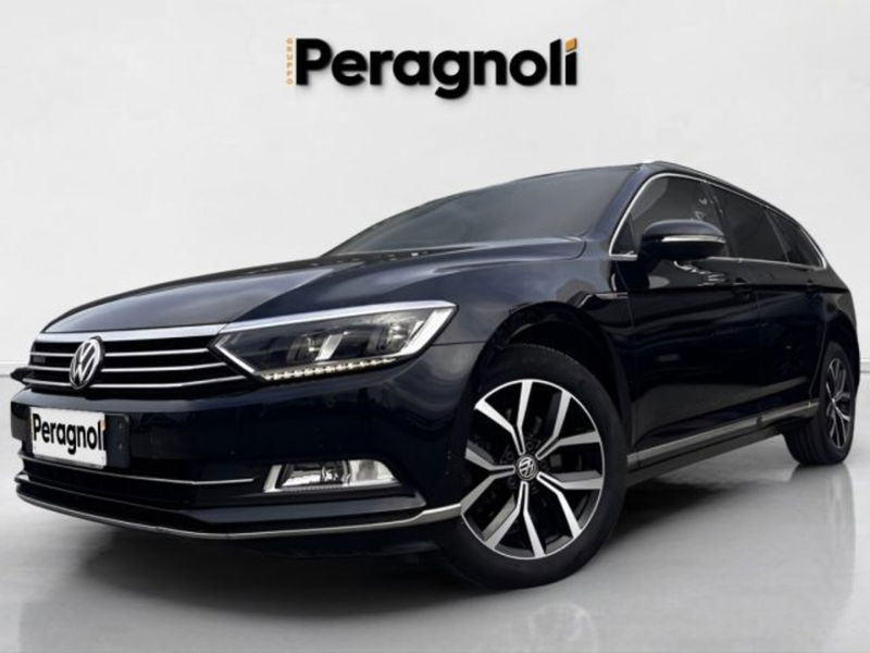 Volkswagen Passat Variant 2.0 TDI 190 CV 4MOTION DSG Highline BMT  del 2017 usata a Firenze