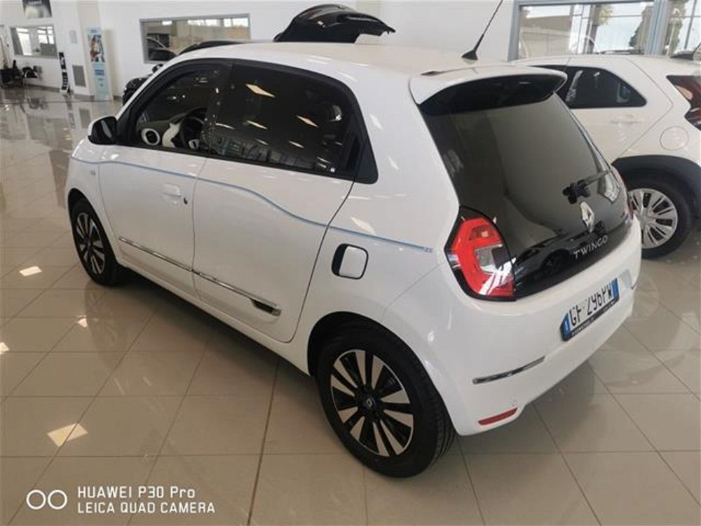 Renault Twingo Electric Intens  del 2021 usata a Brindisi (2)