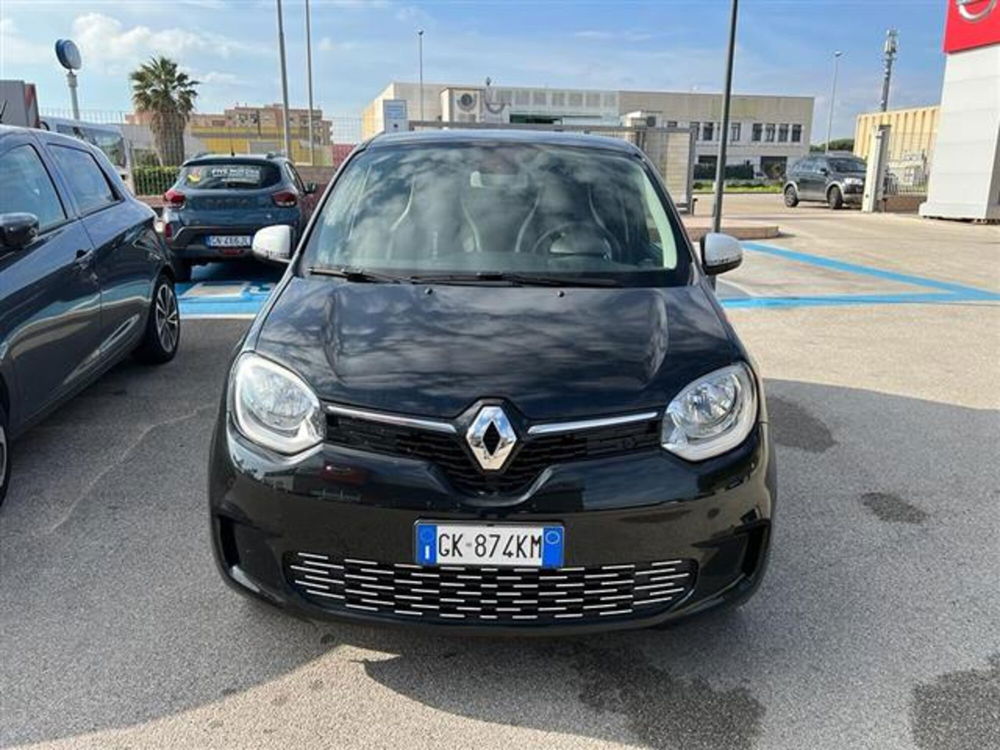 Renault Twingo Electric Urban Night del 2023 usata a Brindisi