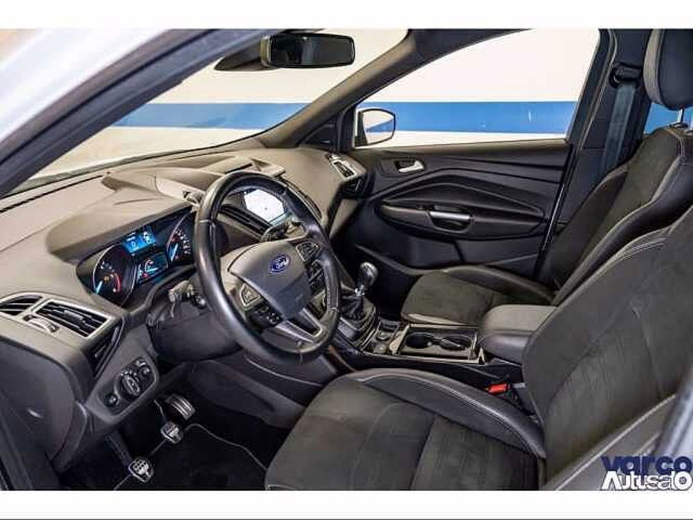 Ford Kuga usata a Milano (8)