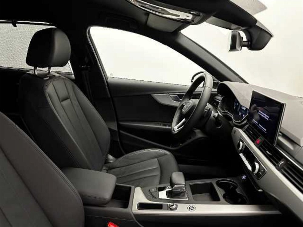 Audi A4 Avant 35 TFSI Business Advanced  del 2023 usata a Pistoia (4)