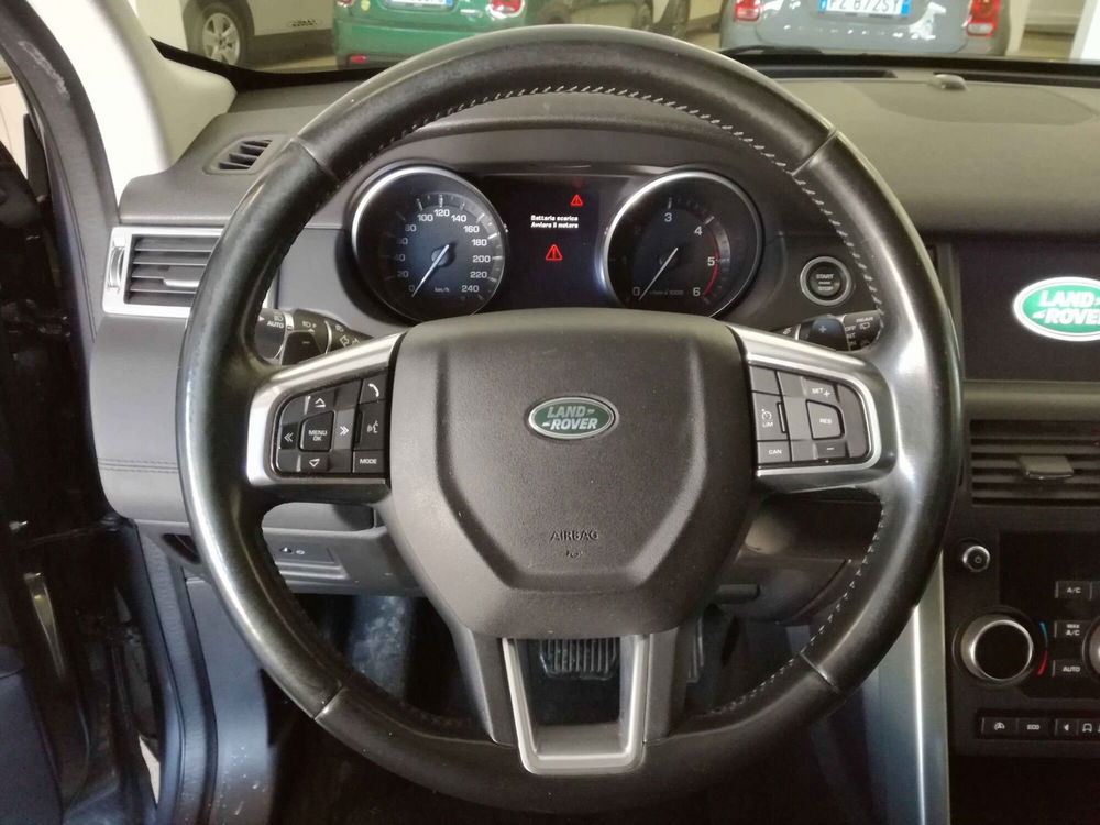 Land Rover Discovery Sport usata a Salerno (9)