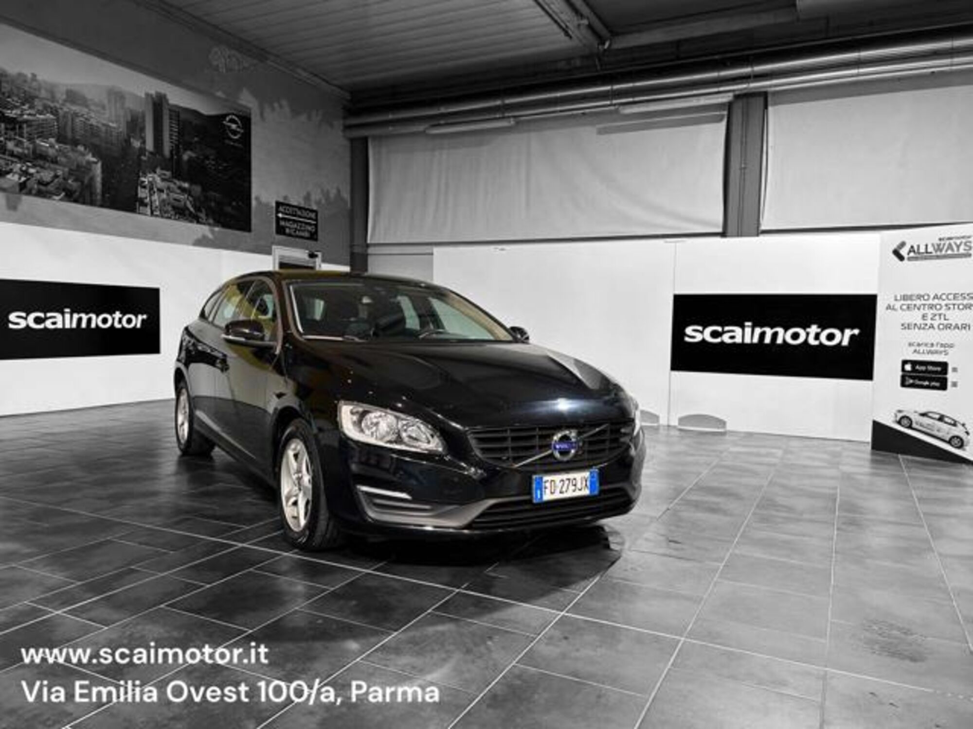 Volvo V60 D2 Geartronic Business  del 2016 usata a Parma