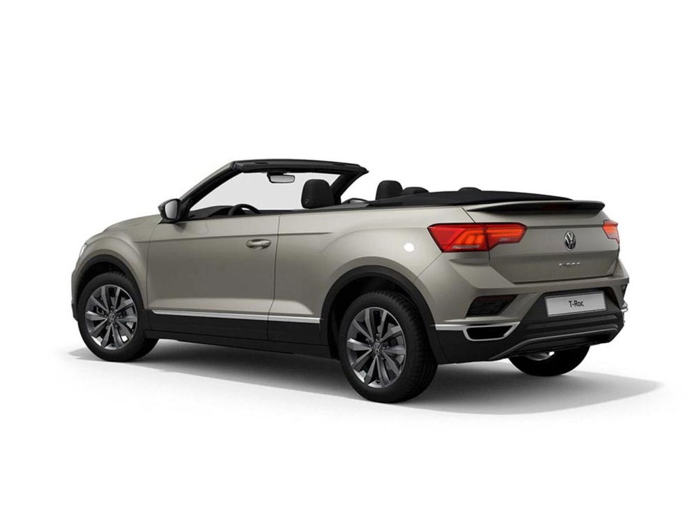 Volkswagen T-Roc Cabrio nuova a Novara (3)