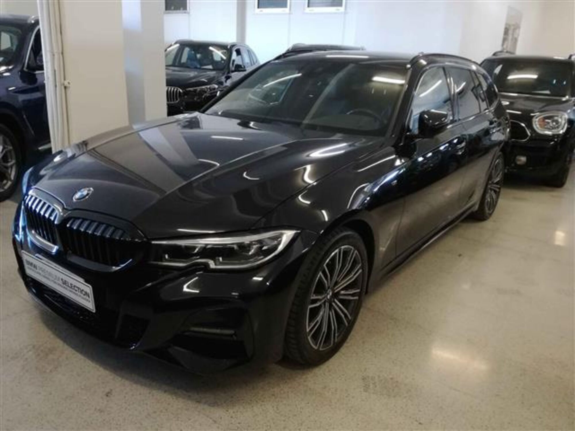 BMW Serie 3 Touring 320d  Msport  del 2021 usata a Salerno