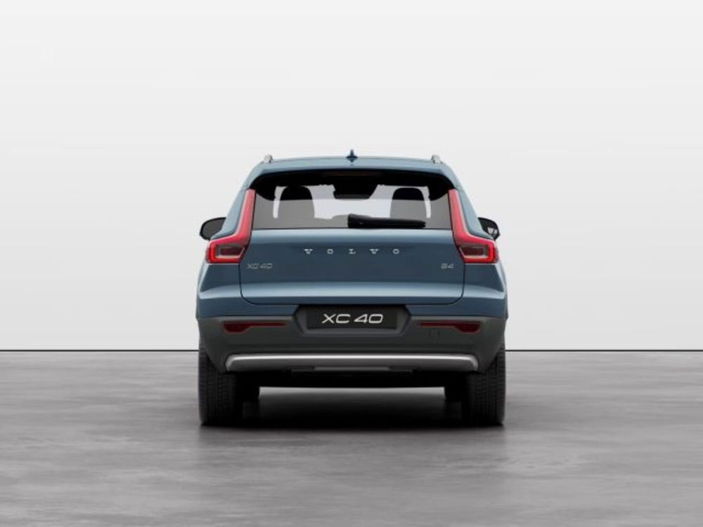 Volvo XC40 nuova a Modena (5)