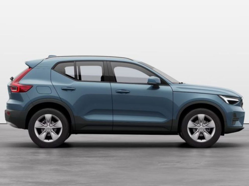 Volvo XC40 nuova a Modena (6)