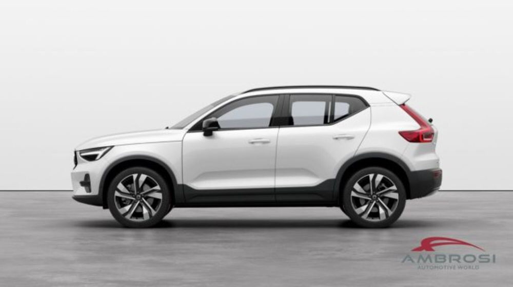 Volvo XC40 2.0 b3 Ultra Dark auto nuova a Corciano (2)