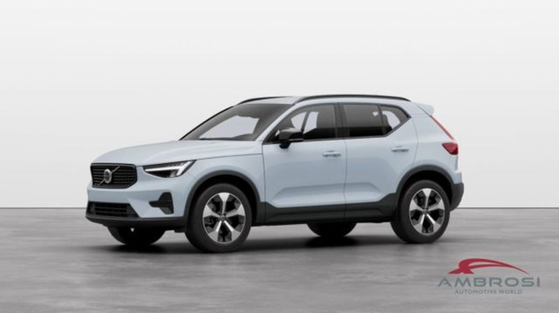 Volvo XC40 B3 automatico Plus Dark  nuova a Corciano