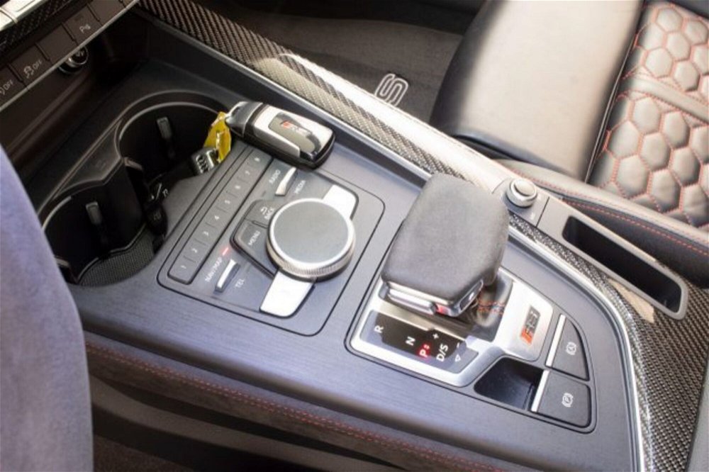 Audi RS 4 Avant 4 2.9 TFSI quattro tiptronic del 2018 usata a Paruzzaro (5)